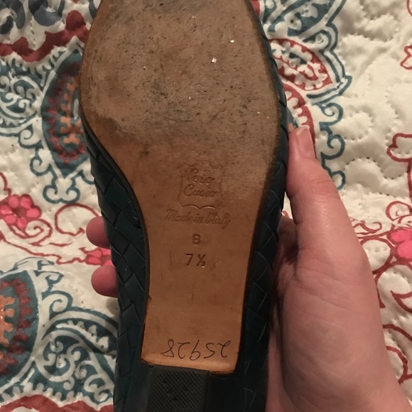 Bottega Veneta vintage kitten heels - Picture 4 of 5